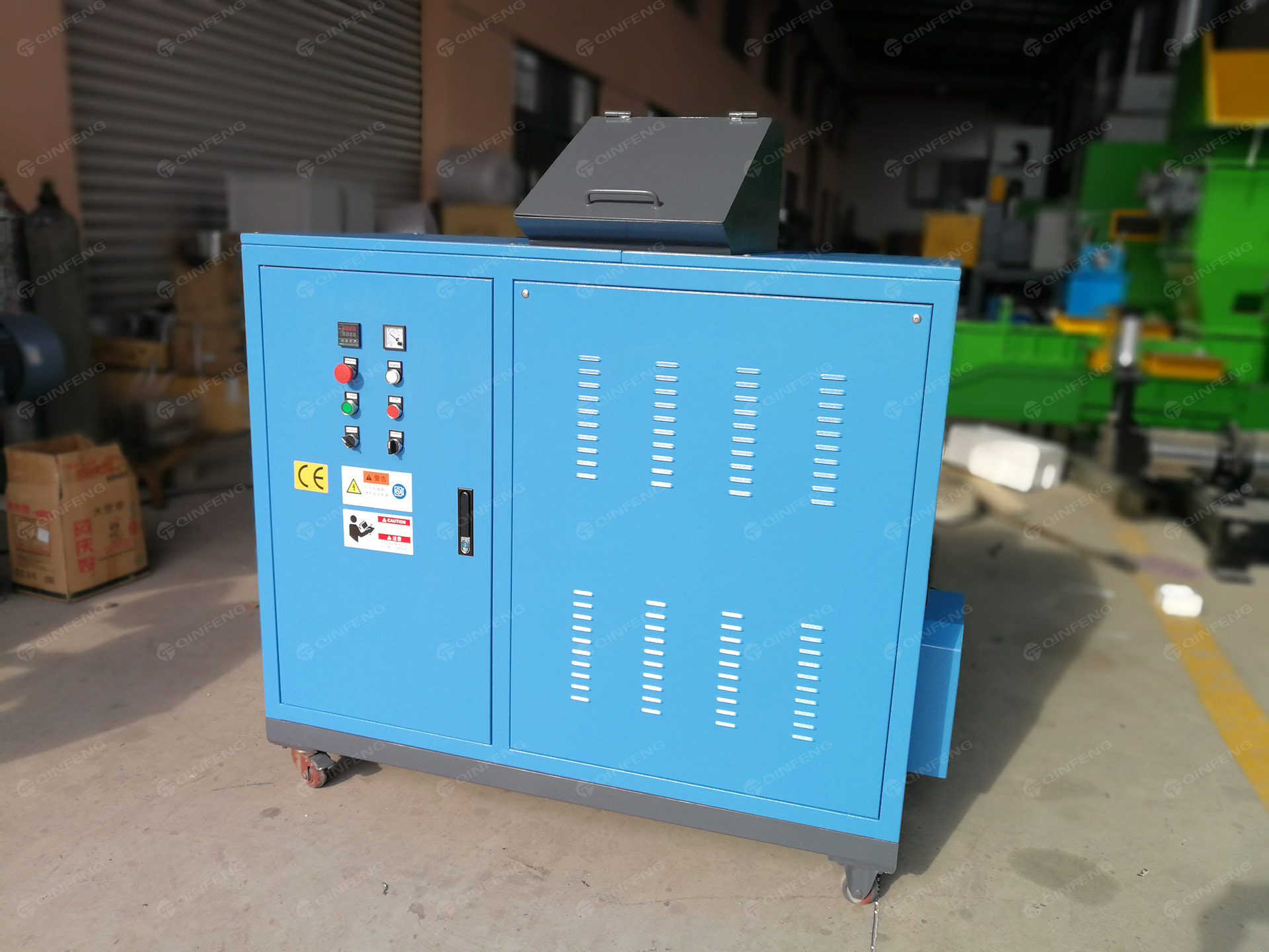 秦風(fēng)塑料熱熔機：小巧機器，大力減塑